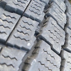 溝あり❗️195/80R15 スタットレスタイヤ の画像