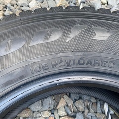 溝あり❗️195/80R15 スタットレスタイヤ の画像