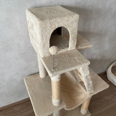キャットタワー（アイリスオーヤマ）の画像