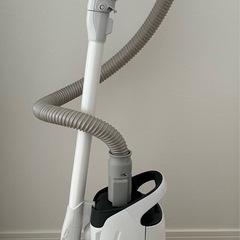 Panasonic キャニスター型掃除機　MC-JP870K-W 紙パック式の画像