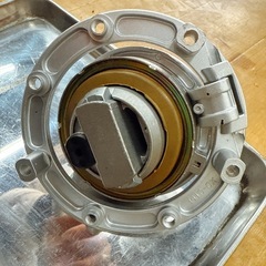 HONDA ホンダ CBR250 キーシリンダー フューエルキャップ 新品未使用 動作未確認 レストア カスタムされる方にオススメ 福岡市内発 陸送可能の画像