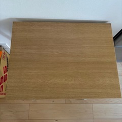 ヤマダ電機のテーブルの画像