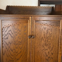 コシイシ家具購入 日本製 レース細工キャビネットの画像