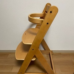 ハイチェア　子供のイス　ダイニングチェアの画像