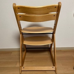 ハイチェア　子供のイス　ダイニングチェアの画像