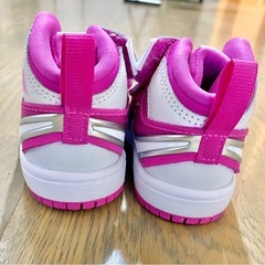 定価9350円⭐︎ジョーダン 1 MID RM イージーオン　ベビージュース　ベビージョーダンの画像