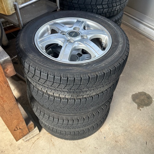 スタッドレス　BS ブリザック155/65/13