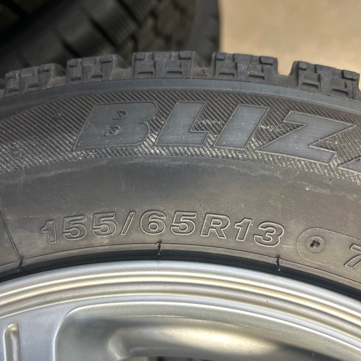 スタッドレス　BS ブリザック155/65/13