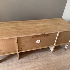 テレビボードの画像