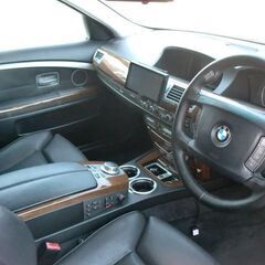 ❑全国自社ローン対応❑　　　　　●平成18年1月登録BMW740iの画像