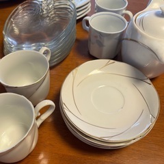 【あげます】食器　まとめて差し上げますの画像