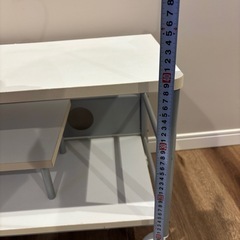 テレビボードの画像