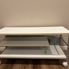 テレビボードの画像