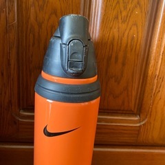 NIKE1.５リットルステンレスボトル　　の画像