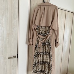 美品　レディース　秋用ロングコートの画像