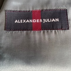 ほぼ新品⭐︎おしゃれスーツ　ウール素材の画像