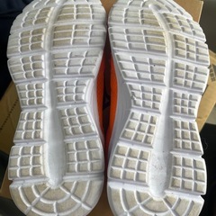 ノーブランドランニングシューズ25cmの画像