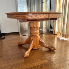 ダイニングテーブル　椅子4脚付きの画像