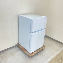 中古家電セット(冷蔵庫 IRISOHYAMA 90L 2021年製 IRGD-9A-W 洗濯機 Hisense 4.5kg 2020年製 HW-E4503)の画像