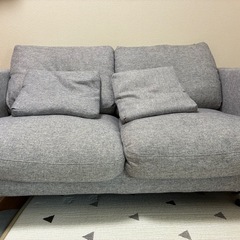 2人掛けソファの画像