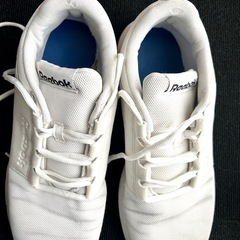 
リーボック　メンズシューズ　27㎝　の画像