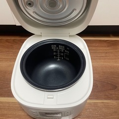 炊飯器の画像