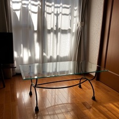 ヴィンテージ　ガラス　テーブルの画像