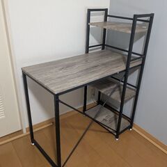 PCデスクの画像