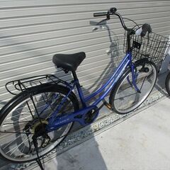 E633★限定特価★ 中古自転車 【26インチ　軽快車ママチャリ　ブルー　6段　LEDダイナモライト 】 の画像