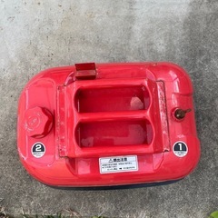 ガソリン
携行缶の画像