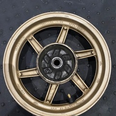 ライブdioZX リアホイールの画像