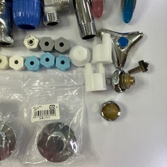 水道、水栓部品いろいろの画像