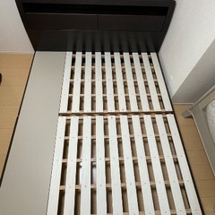 引き取りに来てくれる方！ニトリのクイーンサイズのベッドとマットレス譲ります！の画像