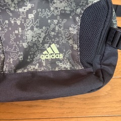 adidasウエストバッグ2個 の画像