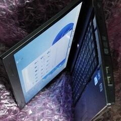 む★定型コメントNG★快速★Win11★Compaq 620★15.6インチ★WiFi他、機能多数★おまけ=OS多数＝掲載画像参照★質問NG★逆光撮影★返品不可★初回コメントでご希望日時、交渉金額が未記載時は既読スルー★決定者様のみお返事★24時間対応★お返事は可能な限り迅速★最大で12時間以内の画像