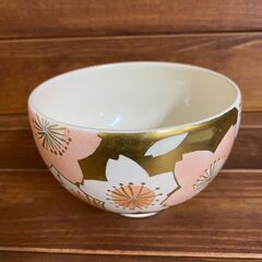 【愛品倶楽部柏店】茶道　龍喜窯　茶碗　美峰作　金地　さくら　箱有りの画像