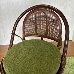 【リユース☆エコちょっぷ】東京ラタン　回転椅子の画像