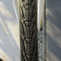 E636★　23800円★整備済み スポーツ中古自転車　フレーム新品　HEAD　ホワイト　42ｃｍ 【軽量アルミクロスバイク】(*^▽^*)の画像