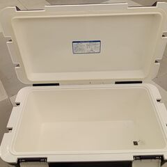 ★リユースのサカイ千葉中央店★  クーラーボックス  H39×D35×W64 クリーニング済み TC5209の画像