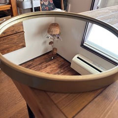 壁掛けミラーの画像
