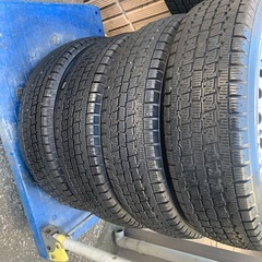 軽バンスタッドレスタイヤ4本セットの画像