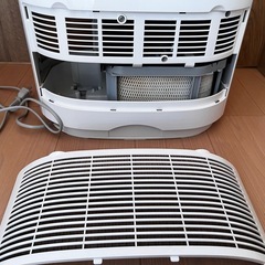 【取引中】Panasonic  気化式加湿機　FE-KXG05の画像