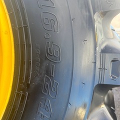 北海道発　コマツ　WA100 スノータイヤ　フルピン　ほぼ未使用の画像