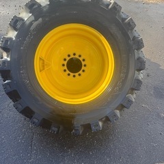 北海道発　コマツ　WA100 スノータイヤ　フルピン　ほぼ未使用の画像