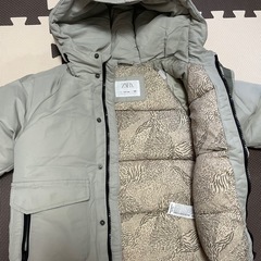 キッズダウンジャケットの画像