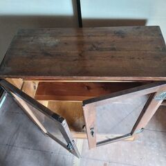 レトロ家具 古民家家具 キャビネット ガラス扉 食器棚 収納棚 茶箪笥 アンティークの画像