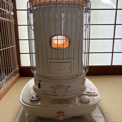 【商談中】CORONA(コロナ) 石油ストーブ 【日本生産】 対流型 (木造17畳 / コンクリート23畳まで) 遠赤外線 電源不要 防災対策 キャンプ タンク容量7L 耐震自動消火装置付 ホワイト SL-66D2の画像