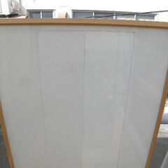 桜三角木製無垢額縁 透明ガラス入 すり傷等少有もコンディションは比較的良好  受け渡し日時自由 取りに来ていただける方の画像