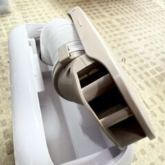 SHARP 布団乾燥機 UD-CF1-W 2019年製 動作品の画像