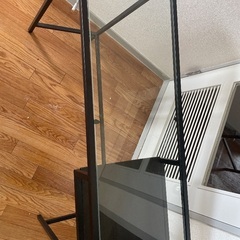 ガラステーブルの画像